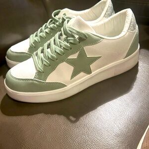 London Rag Shoes Size 40 (9) GUC